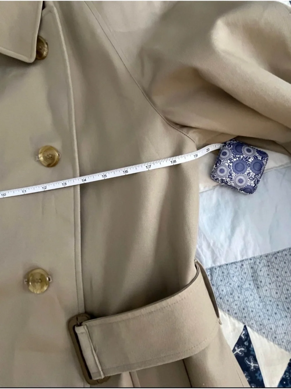 Burberry Beige Plaid Lined Trench Coat - Picture 7 of 8